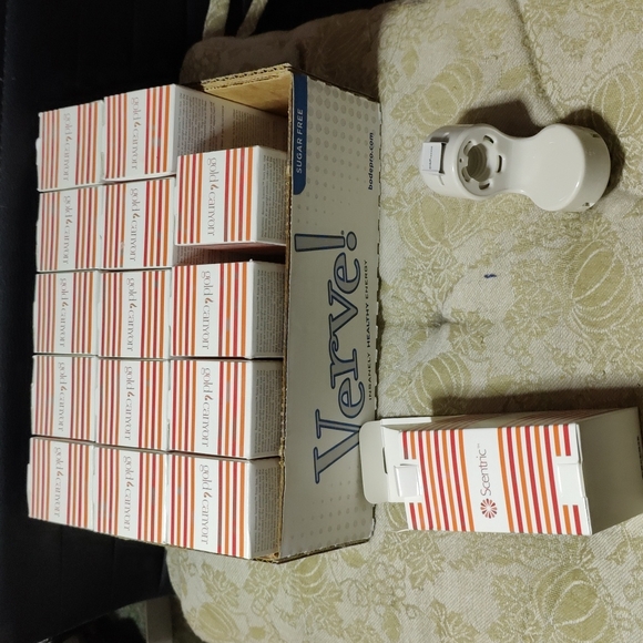 ✔️3 piece set Gold Canyon Candles Scentric Outlet Plug In Warmer - Picture 4 of 4